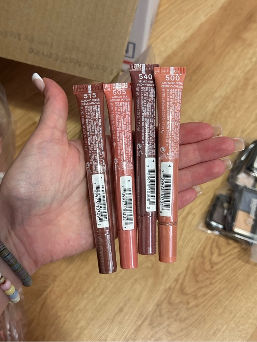 Revlon Kiss Plumping Lip Crème Set of 4 - Brown, Mauve, Peach, Nude - Picture 2 of 2